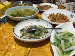 -沪华海鲜大酒楼(南汇店)