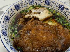 大排焖肉面-伟记奥面馆(养育巷店)