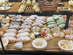 -焙丽拾光(麦凯乐直营店)