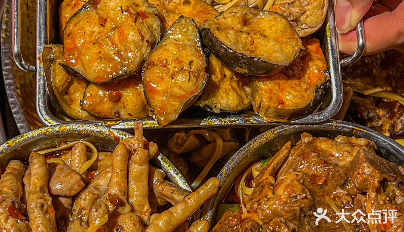 在北京花5块💰点满一桌甜品‼️还能无限续杯