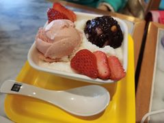 雪山草莓-满记甜品(湖滨店)