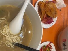 -德元兰州纯汤牛肉面(龙阳路店)