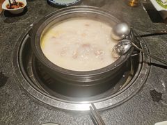 -大匠工房古船木艺术餐厅·猪肚鸡专门店(长白仙岛店)