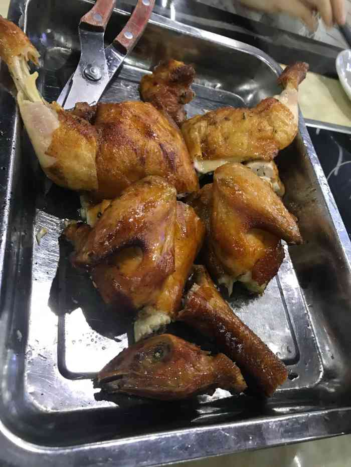 仙庙烧鸡(元岗店)-"味道还行,服务太差,餐具茶水还要自己拿.