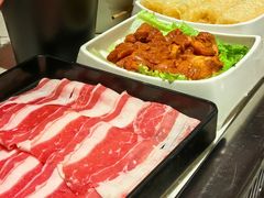 -海底捞火锅鲜切牛肉主题店(长寿路店)