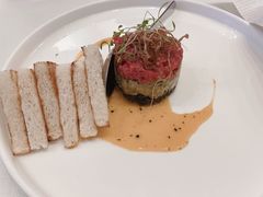 牛肉塔塔配牛油果黑橄榄酱-Solo(衡山路店)