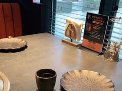 -铭牛烧肉·和牛海鲜自助(高新月牙湖店)