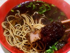 -小龙大肉面馆