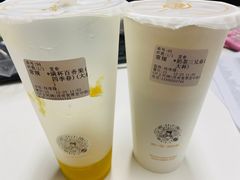 -沪上阿姨鲜果茶(世茂广场宽厚里店)