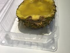-志龙皇冠吃货椰子铺