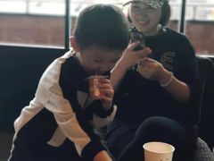 -星巴克(武汉欧利新天地店)