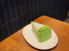 日本柚子酱佐抹茶白巧克力蛋糕-black rainbow coffee