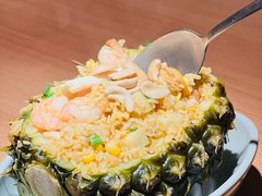 菠萝海鲜炒饭-Lia Cafe Bar Restaurant松山咖啡屋