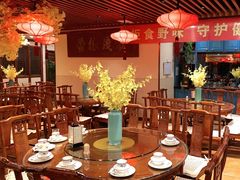 包厢-那家老院子东北菜·饺子·小鸡炖蘑菇(艳华街店)