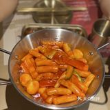 饭点时刻坐满了人。之前吃过别的分店