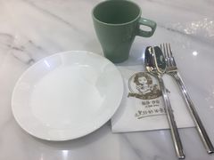 -丽莎沙拉轻食餐厅(国贸店)