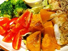 -POKEE VIA&Brunch·维娅(重庆来福士店)