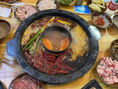 -黄潇洒老火锅(九眼桥宏济巷店)