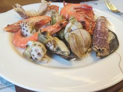 -鲤鱼洲酒店港鲤咖啡厅