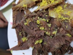 五香牛肉双拼-贵宾牛·潮汕牛肉火锅(珠池总店)