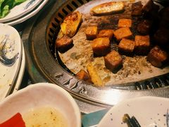 -阪尚皇·原切牛排·烤肉火锅自助(北京路店)