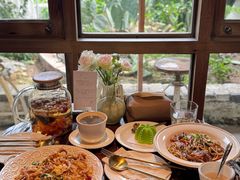 -Jo's Garden