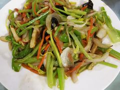 -香乡美食府特色肥西老母鸡(三河古镇店)