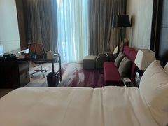 -广州天河希尔顿酒店