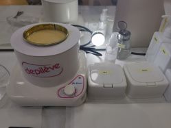 -Wax Brow蜜蜡脱毛美甲美睫眉吧