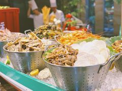 -松山湖凯悦酒店·Café自助餐厅·周末火舞秀表演