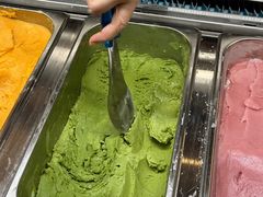 薄荷开心果冰淇淋-潮一不贰·法式甜品·生日蛋糕·西式简餐(外滩店)