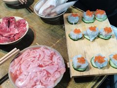 -渝嘴小老弟老火锅(华新村店)