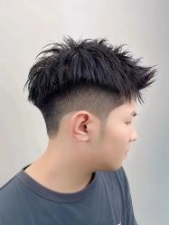 -藤野造型•烫染专业店
