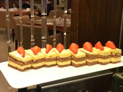 -皇城豪门酒店-美多娜国际美食餐厅