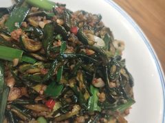 干黄瓜炒肉沫-肖记公安牛肉鱼杂馆· 省级非物质文化遗产(仁和路店)