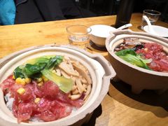 腊味菌菇双拼煲仔饭-花笙记打边炉·煲仔饭(五大道店)
