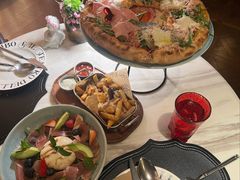 圣诞花环精选火腿披萨-IL TEATRO 精品意大利餐厅