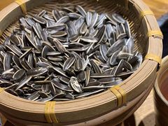 -吃饭皇帝大(长宁龙之梦店)