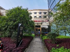 -七彩阳光游泳俱乐部(江北远洲店)