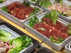 -尚品海鲜肥牛自助火锅(湖明店)
