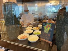 -圣丰索菲特·2 On 988 Café 自助餐厅