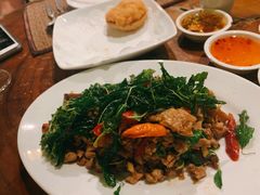 罗勒辣椒小炒肉-自然餐厅(Phuket)