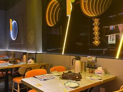 -沪上名羊天下•烤羊腿•东北烧烤•小龙虾(浦东直营总店)
