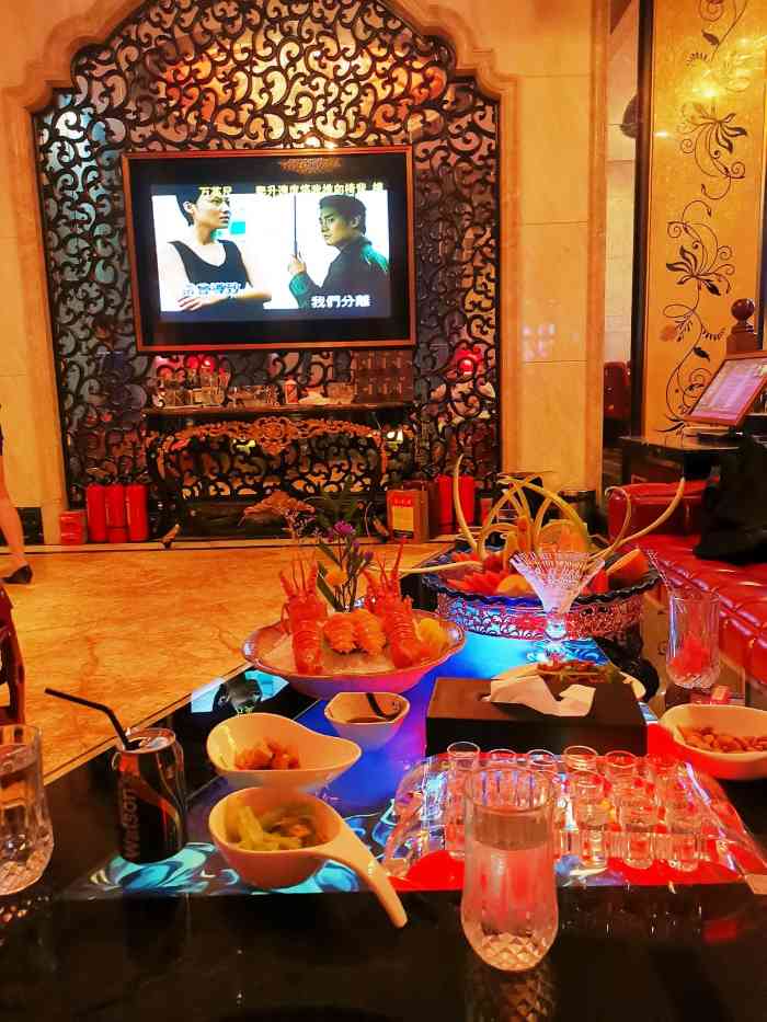 w酒店·经典会所ktv-"个人感觉出了贵其他都很好哈哈哈哈.
