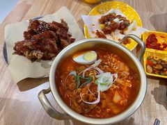 -Woolee韩食堂·韩式家庭料理