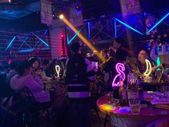 -UP嘻哈酒吧(粉巢店)
