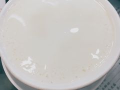 驰名双皮炖奶-义顺牛奶公司(庇利金街店)