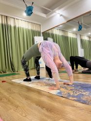 -依灵瑜伽普拉提连锁