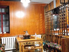 大堂-果松木炭酸菜铜火锅·外婆参鸡汤