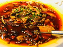 磁器口毛血旺-山顶顶概念四川菜(黄埔大道店)